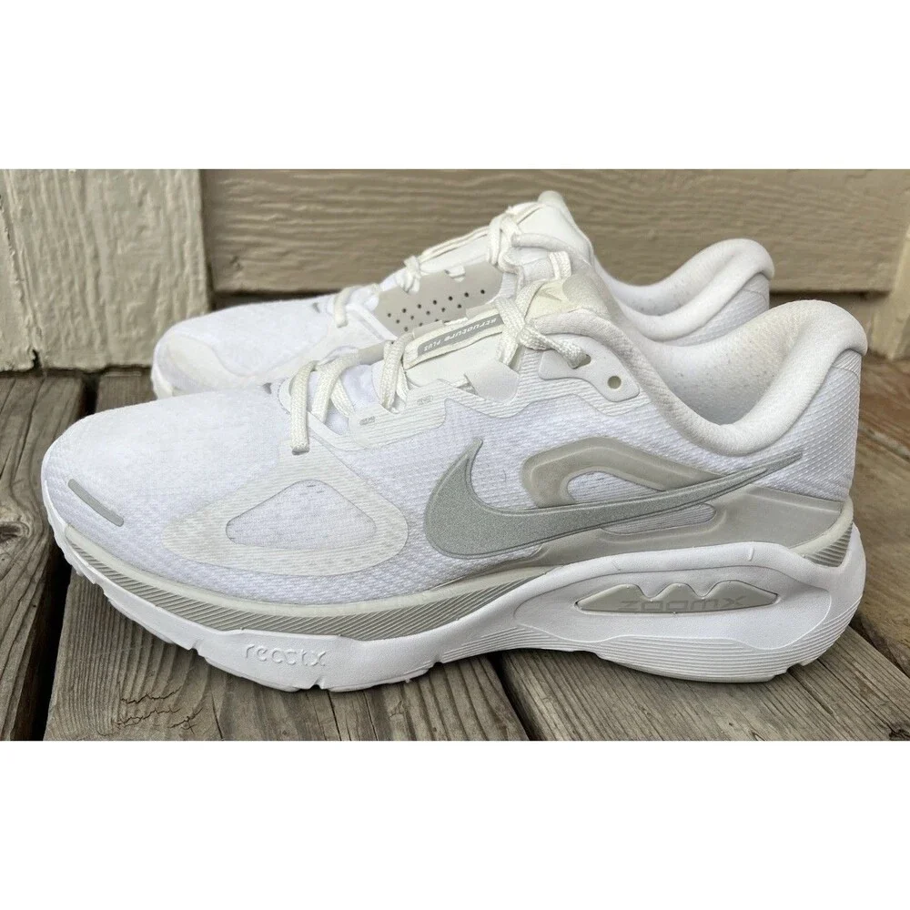 Nike Structure Plus Women’s 8.5 Running Shoes HQ3049-100 - White/Photon Dust